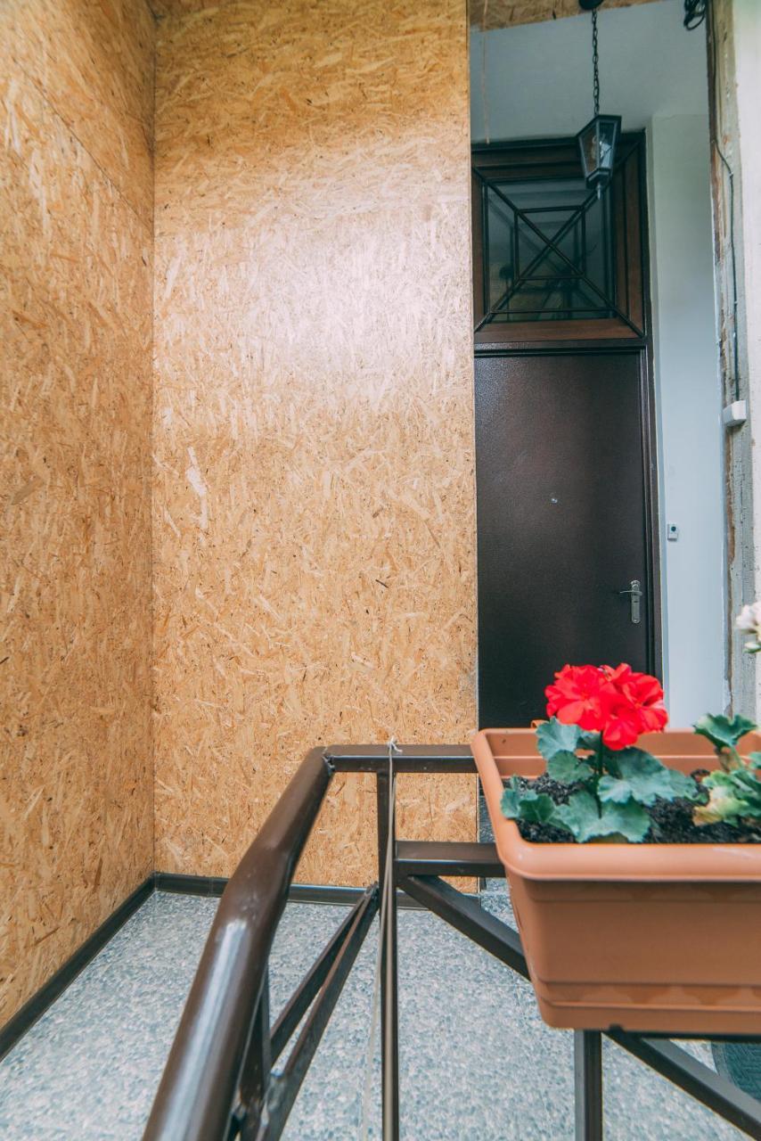 Walk Everywhere! Tiflis Exterior foto