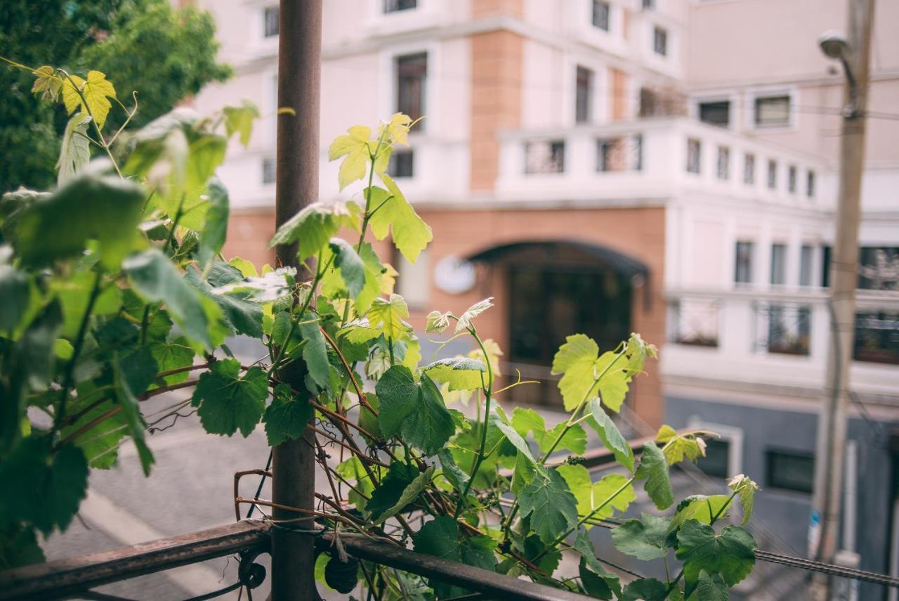 Walk Everywhere! Tiflis Exterior foto